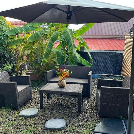 Agreable Appartement En Rez-De-Jardin A 450M De La Mer Sainte-Anne Kültér fotó